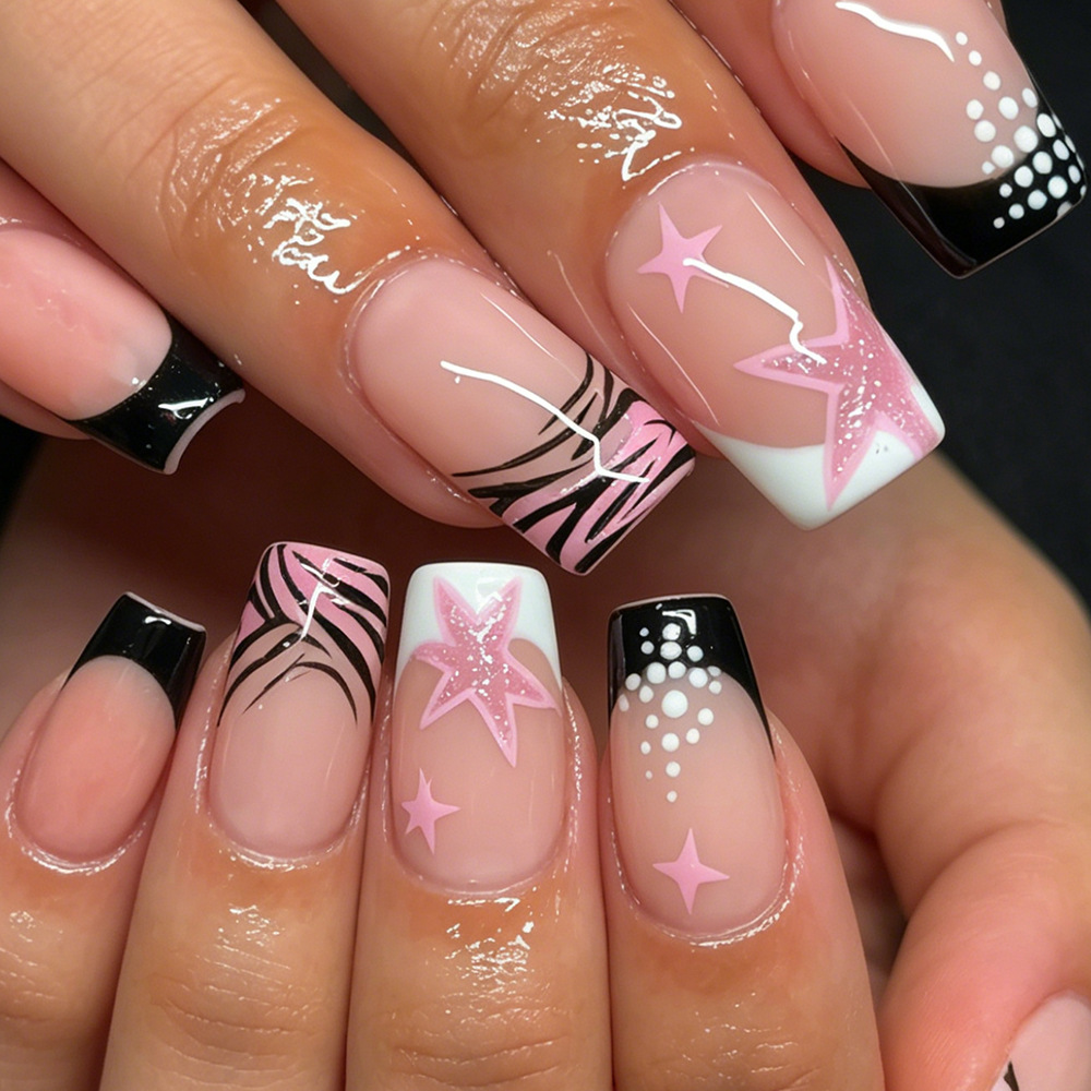 24 Pezzi di Unghie Finte Adesi - Nail Art Zebra recensione e prezzo