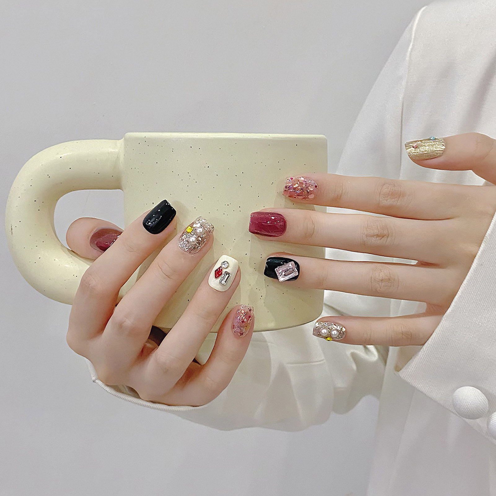 Stampa fatta a mano sulle ungh - Nail Art Cat Eye recensione e prezzo