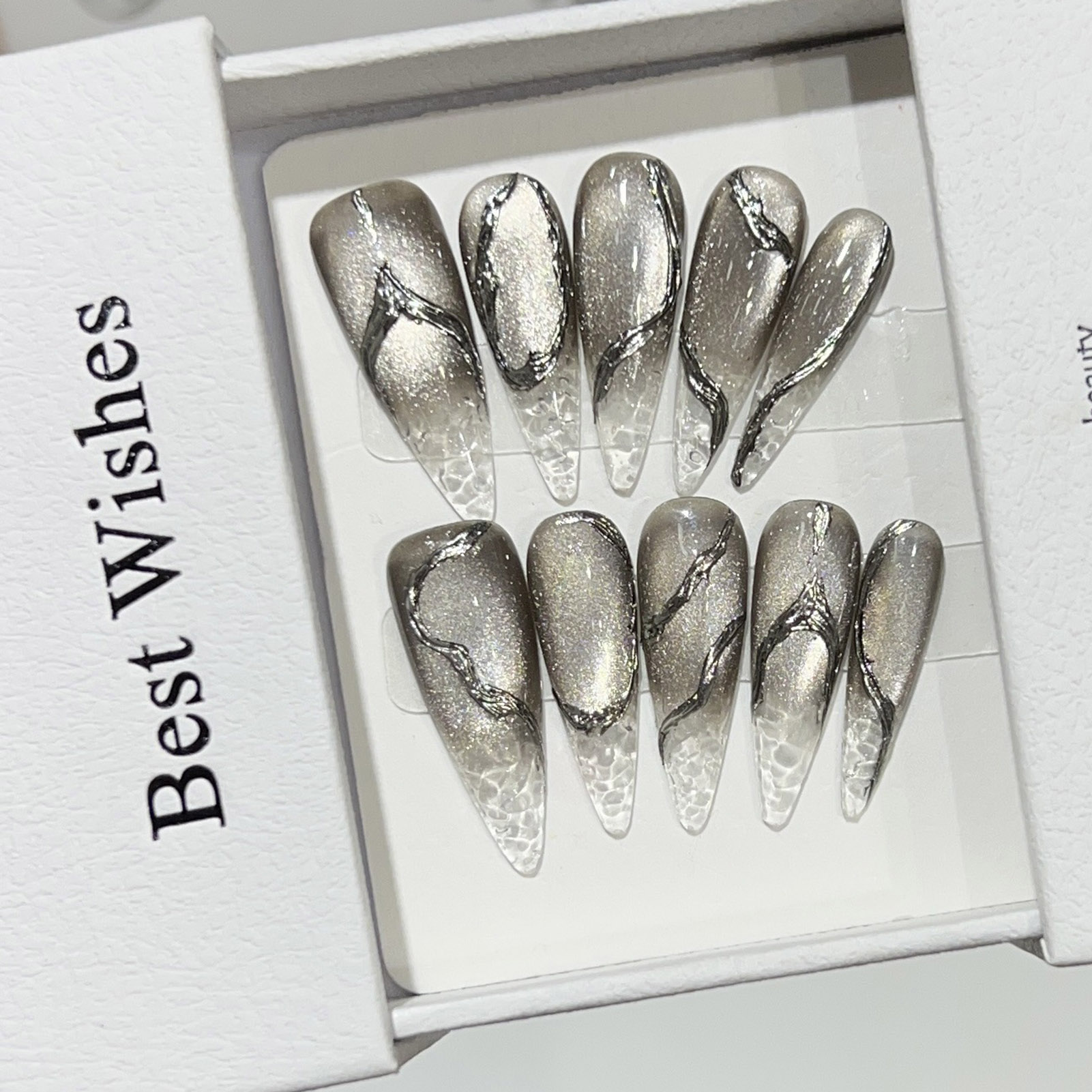 10 pezzi di unghie finte di Ha - Nail Art Cat Eye recensione e prezzo