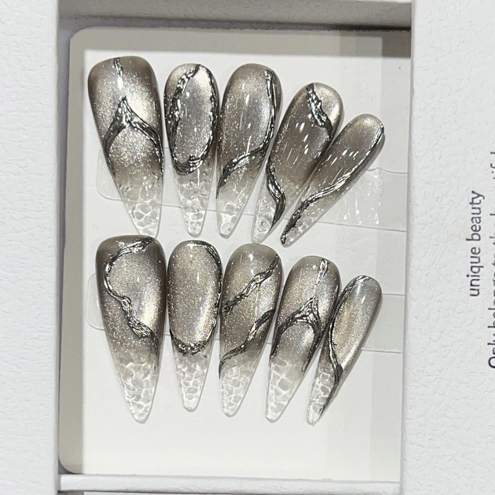 10 pezzi di unghie finte di Ha - Nail Art Cat Eye recensione e prezzo